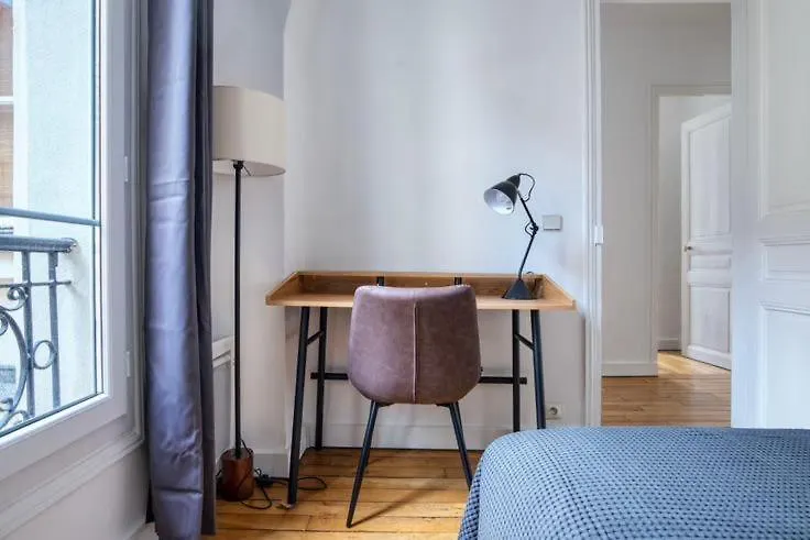 Appartement 120 M2 Vue Sur Tour Eiffel Paris